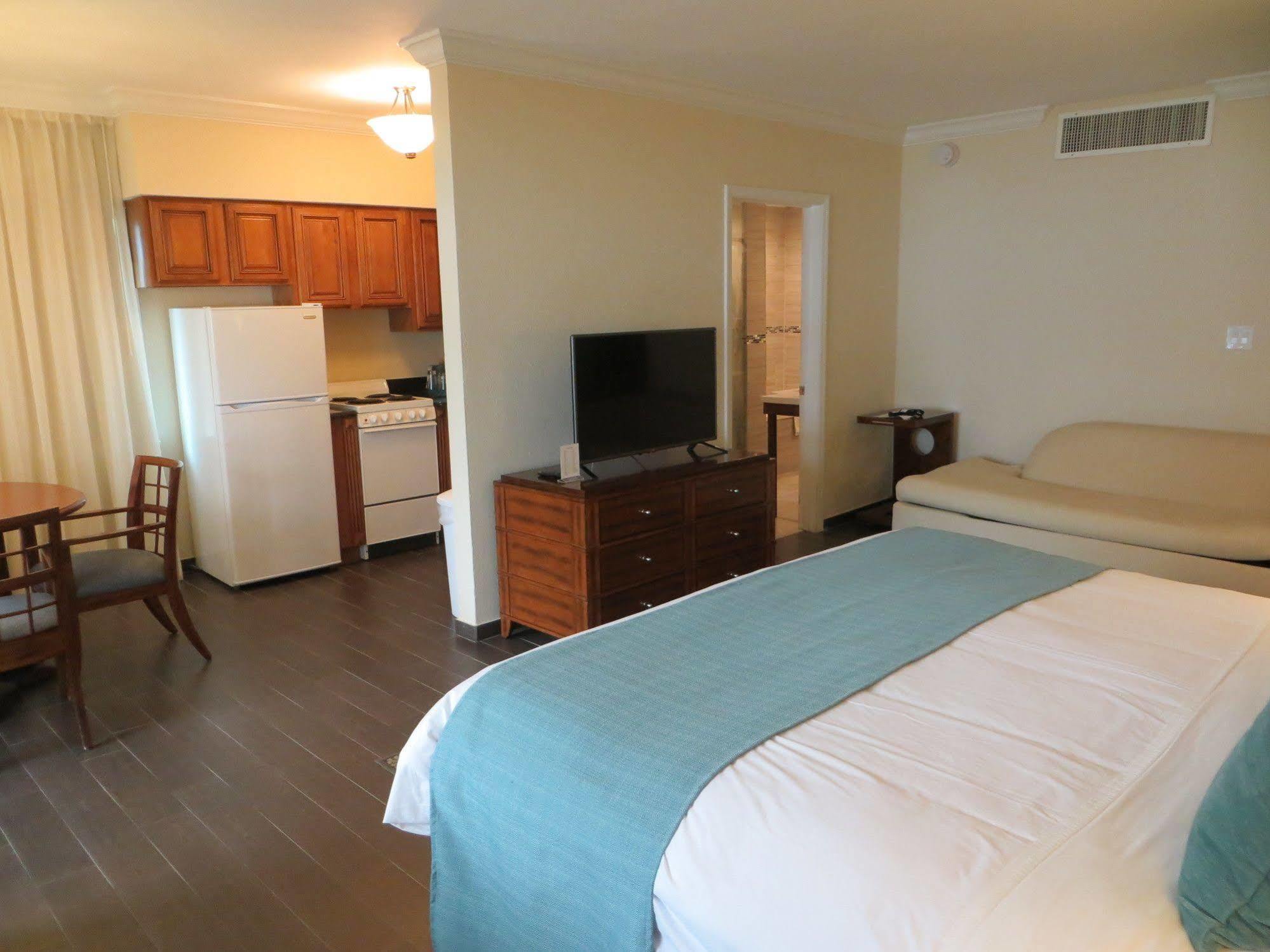 The Sea Lord Hotel & Suites (Adults Only) Lauderdale-by-the-Sea Екстер'єр фото