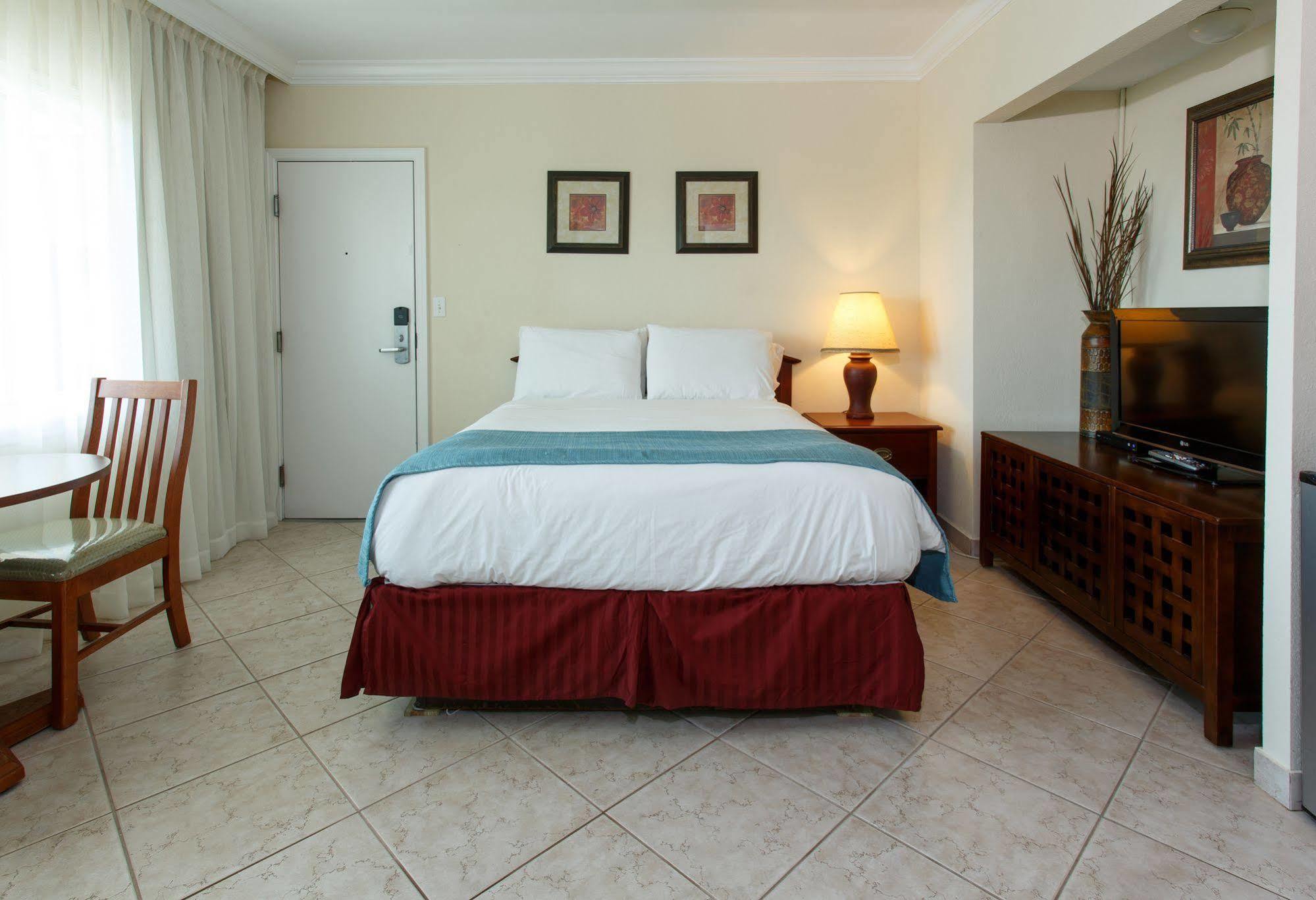 The Sea Lord Hotel & Suites (Adults Only) Lauderdale-by-the-Sea Екстер'єр фото
